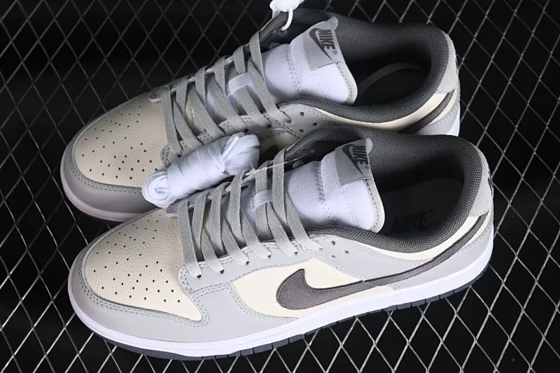 All Categories Nk SB Dunk Series Nk SB Dunk Low Low-top sneakers Nk Dunk Low "Light Carbon"​ Simple gray and white SB low-top casual sneakers FJ4188-100